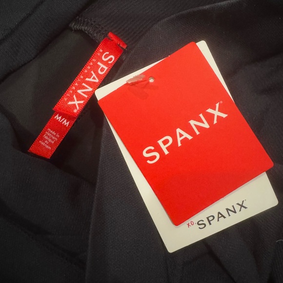 NWT Spanx black faux leather maternity leggings size medium - Picture 3 of 3